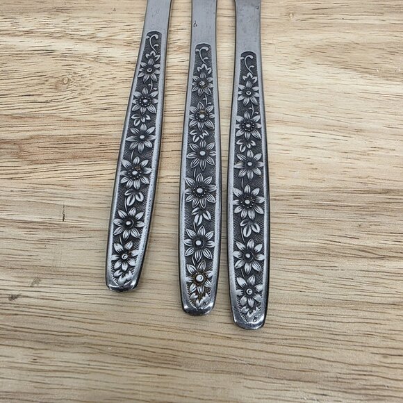 Interpur Stainless Floral flatware 3 Butter Knives glossy Black accents Japan - Picture 2 of 6